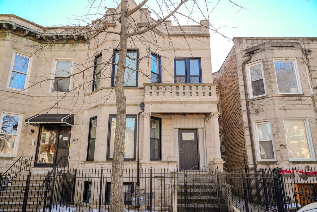 3919 W Flournoy Street, Chicago, IL 60624