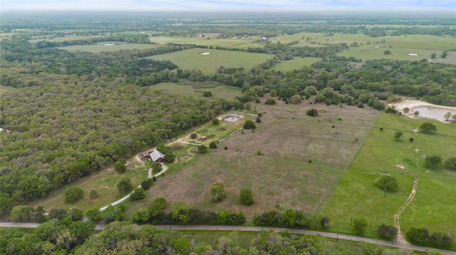 549 County Road 1127 N, Cumby, TX 75433