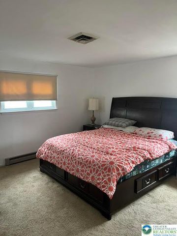 1184 Eagle Street, Lower Macungie Twp, PA 18106
