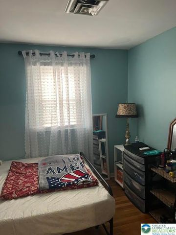 1184 Eagle Street, Lower Macungie Twp, PA 18106