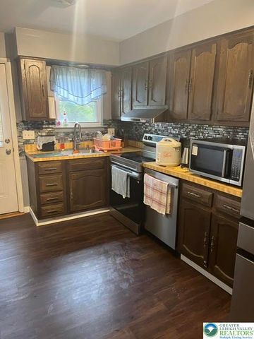 1184 Eagle Street, Lower Macungie Twp, PA 18106