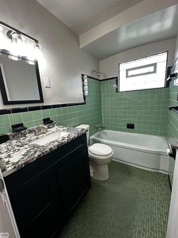 24676 Lambrecht Street, Eastpointe, MI 48021