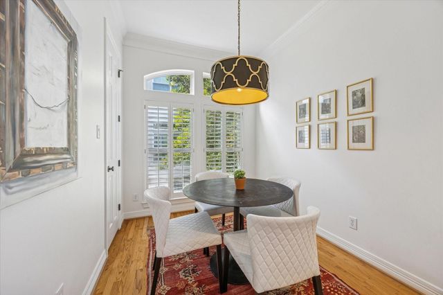 2700 Wroxton Road, West University Place, TX 77005