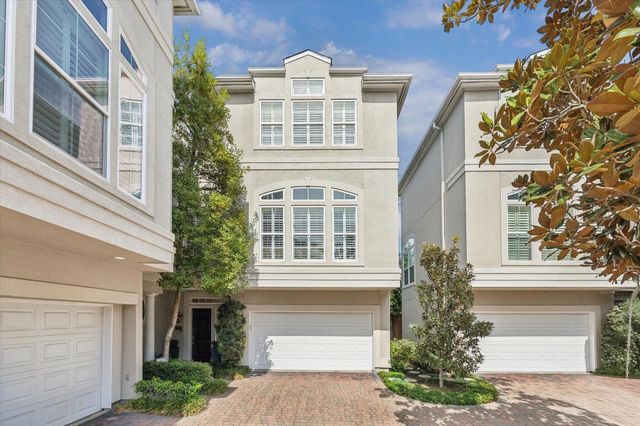 2700 Wroxton Road, West University Place, TX 77005