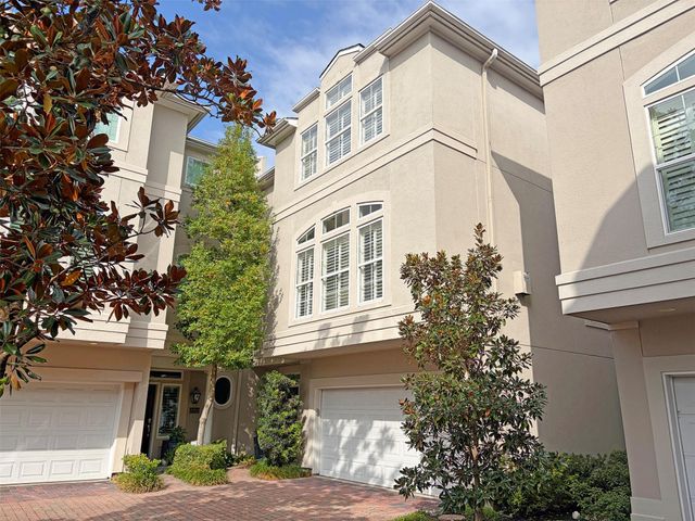 2700 Wroxton Road, West University Place, TX 77005