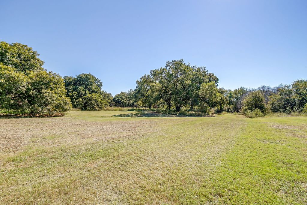 3535A Crestridge Drive, Granbury, TX 76048
