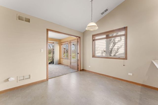 6458 Grosbeak Court, Hobart, IN 46342