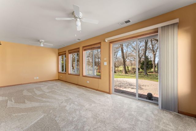 6458 Grosbeak Court, Hobart, IN 46342