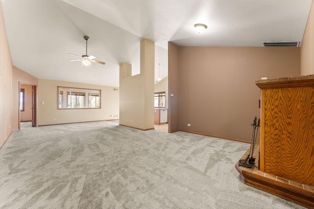 6458 Grosbeak Court, Hobart, IN 46342