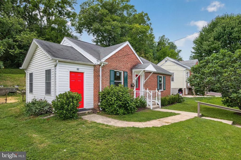 2704 FENIMORE RD, Silver Spring, MD 20902