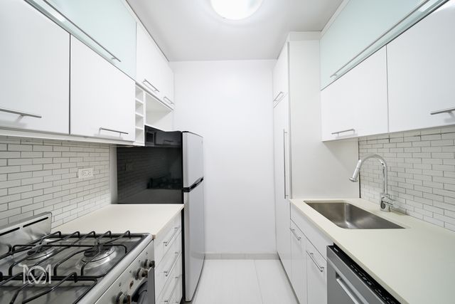 415 E 85th St Apt 9C, New York City, NY 10028