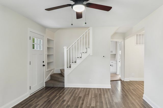 1511 Pine Grove Avenue, Round Lake Beach, IL 60073