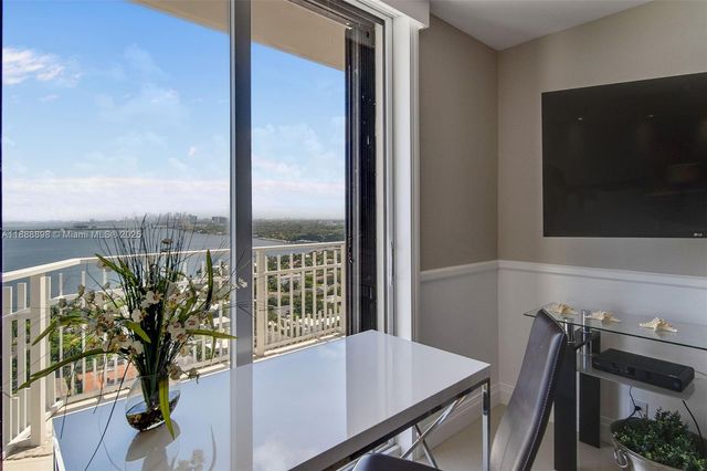 4000 Towerside Ter TS12, Miami, FL 33138