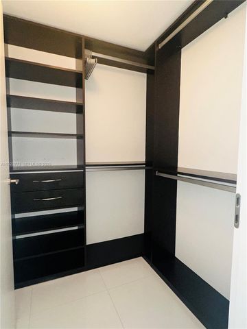 200 BISCAYNE BLVD WY 3309, Miami, FL 33131