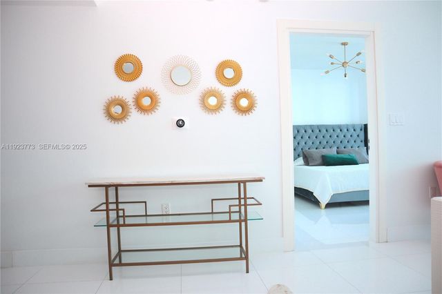 200 BISCAYNE BLVD WY 3309, Miami, FL 33131