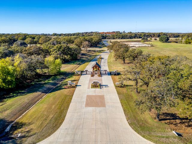1200 Nottaway Court, Burleson, TX 76028