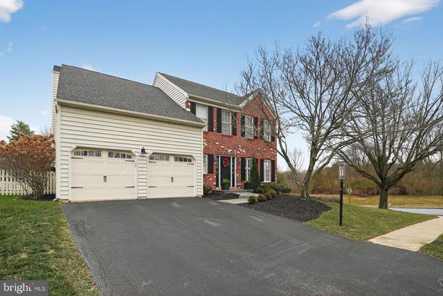 926 COVINGTON DR, Downingtown, PA 19335