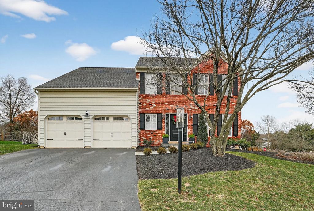 926 COVINGTON DR, Downingtown, PA 19335