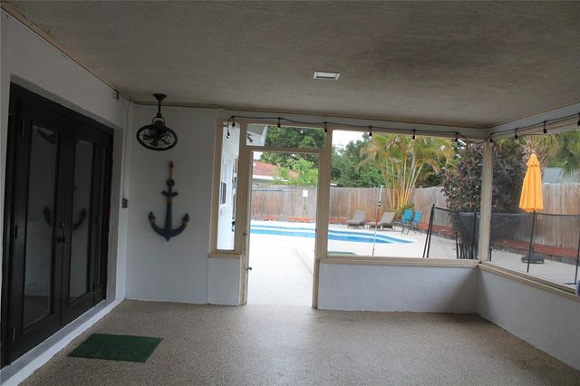 863 BAY BREEZE TERRACE, Largo, FL 33770