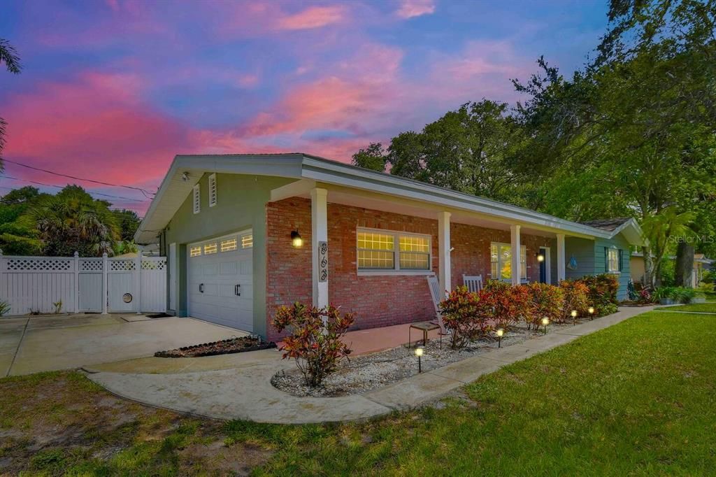 863 BAY BREEZE TERRACE, Largo, FL 33770