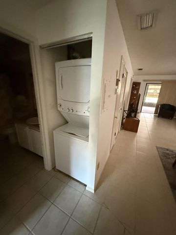 6006 Indrio Road 4, Fort Pierce, FL 34950