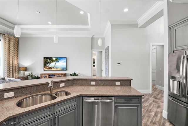 6502 Roma WAY, Naples, FL 34113