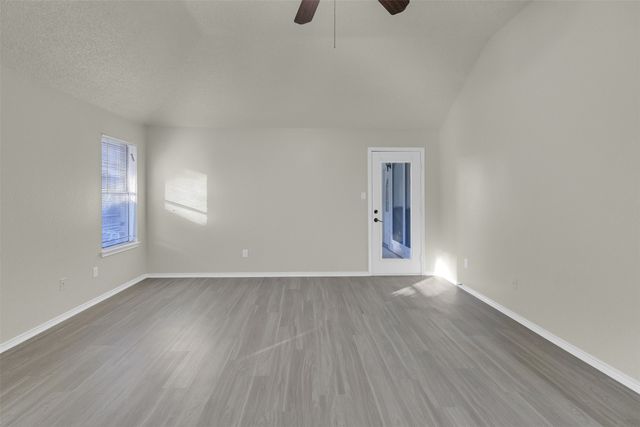 2822 Fenwick Street, Grand Prairie, TX 75052