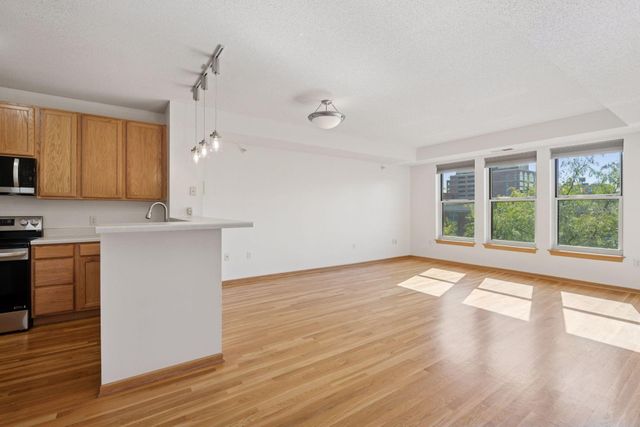 560 2nd Street N 410, Minneapolis, MN 55401