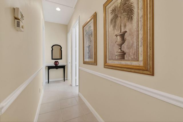 8681 SE Nicolete Lane, Hobe Sound, FL 33455