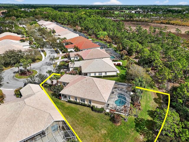 8681 SE Nicolete Lane, Hobe Sound, FL 33455