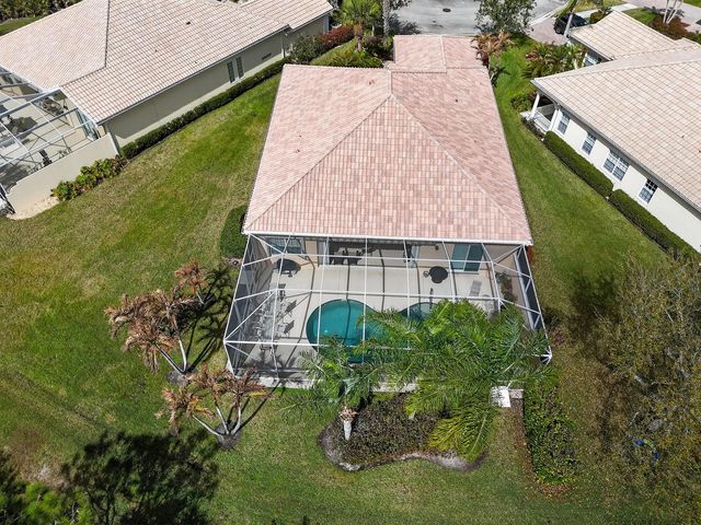 8681 SE Nicolete Lane, Hobe Sound, FL 33455