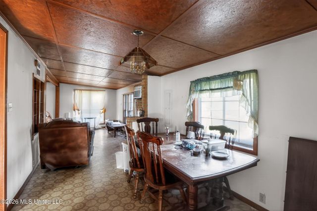 219 Heafner Road, Batesville, MS 38606