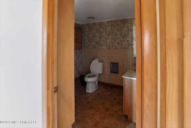 219 Heafner Road, Batesville, MS 38606