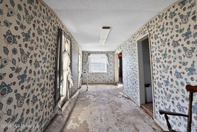 219 Heafner Road, Batesville, MS 38606