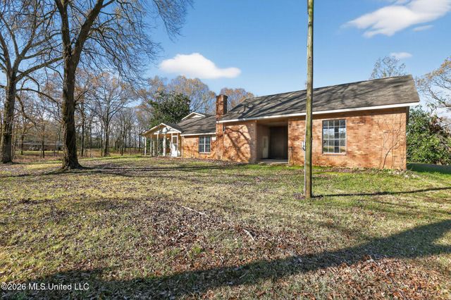 219 Heafner Road, Batesville, MS 38606