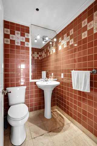 2124 Fisher Island Dr 2124, Miami Beach, FL 33109