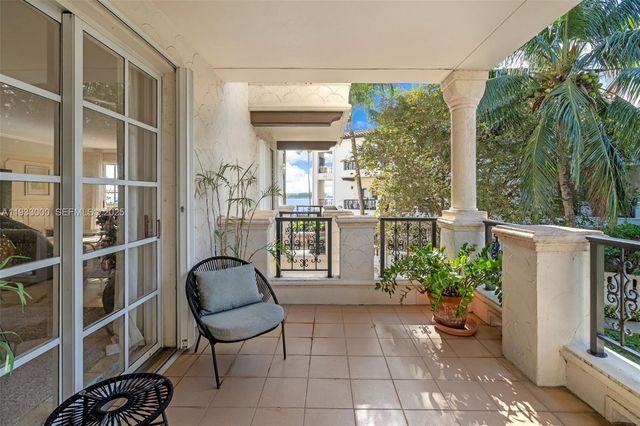 2124 Fisher Island Dr 2124, Miami Beach, FL 33109