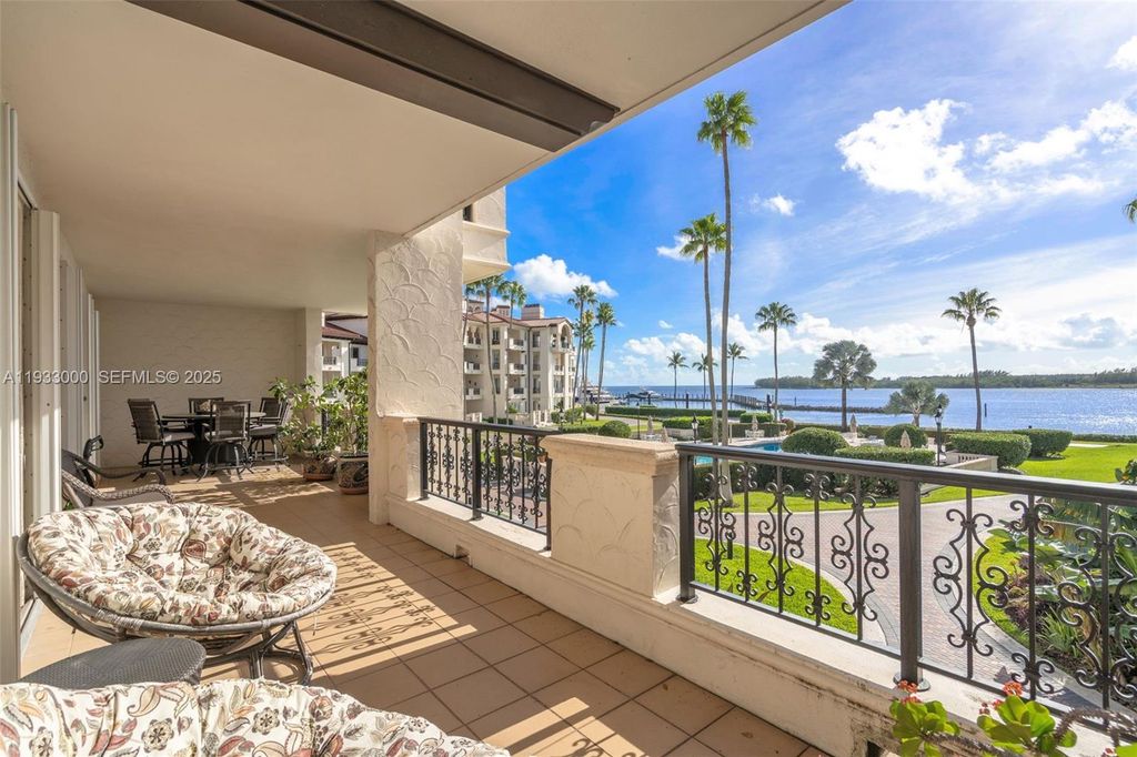 Image 33 of property listing at 2124 Fisher Island Dr 2124, Miami Beach, FL 33109