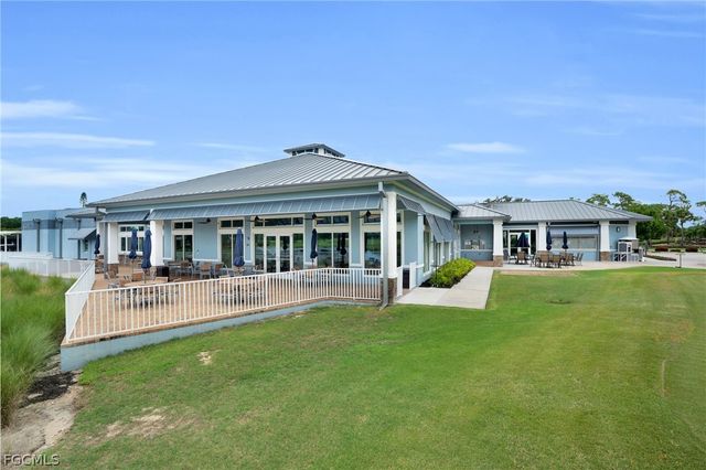 5905 Trailwinds DR 816, Fort Myers, FL 33907