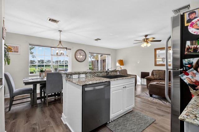 6698 Old Farm Trail, Boynton Beach, FL 33437