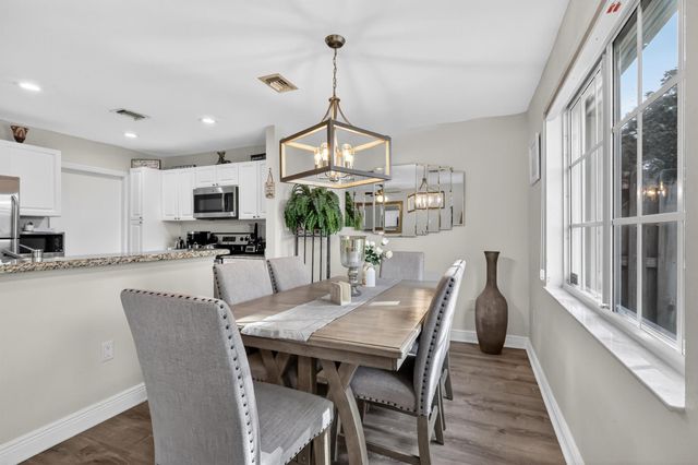 6698 Old Farm Trail, Boynton Beach, FL 33437