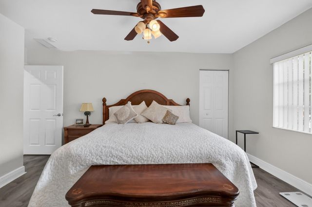 6698 Old Farm Trail, Boynton Beach, FL 33437