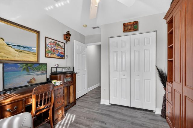 6698 Old Farm Trail, Boynton Beach, FL 33437