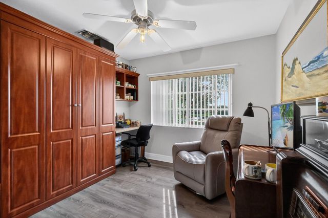 6698 Old Farm Trail, Boynton Beach, FL 33437