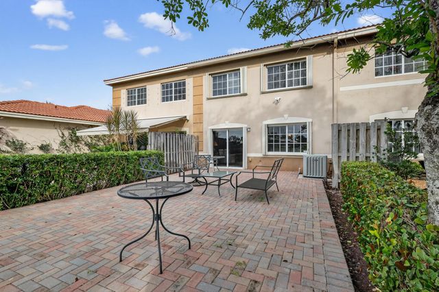 6698 Old Farm Trail, Boynton Beach, FL 33437