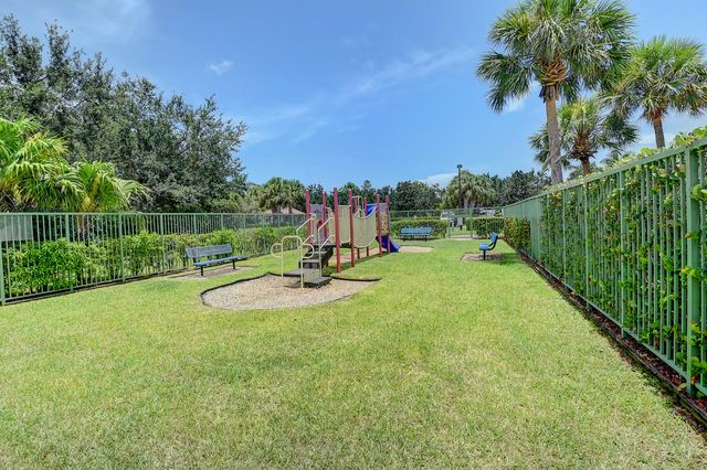6698 Old Farm Trail, Boynton Beach, FL 33437