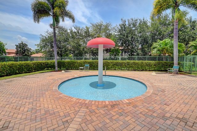 6698 Old Farm Trail, Boynton Beach, FL 33437