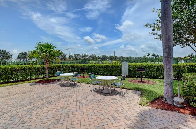 6698 Old Farm Trail, Boynton Beach, FL 33437