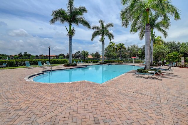 6698 Old Farm Trail, Boynton Beach, FL 33437