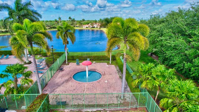 6698 Old Farm Trail, Boynton Beach, FL 33437